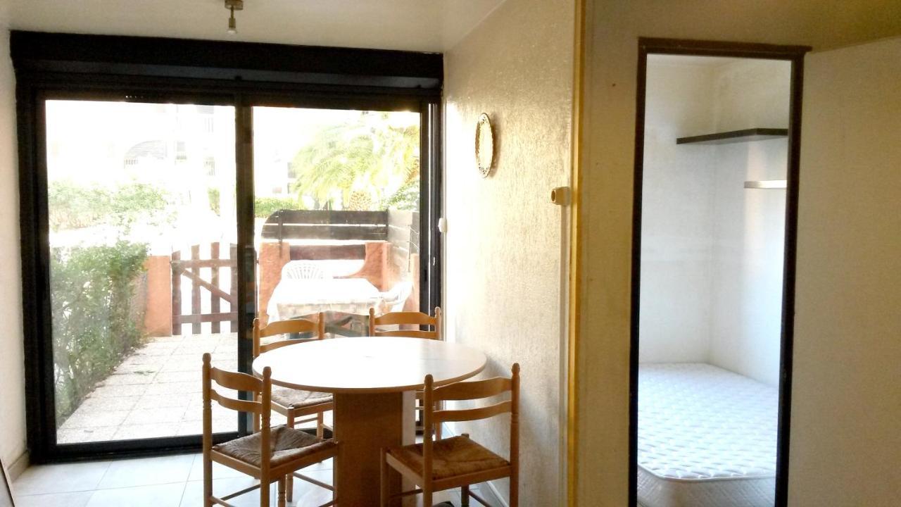 Appartement Charmant A Canet En Roussillon 36 M² Piscine Partagee Exterior foto